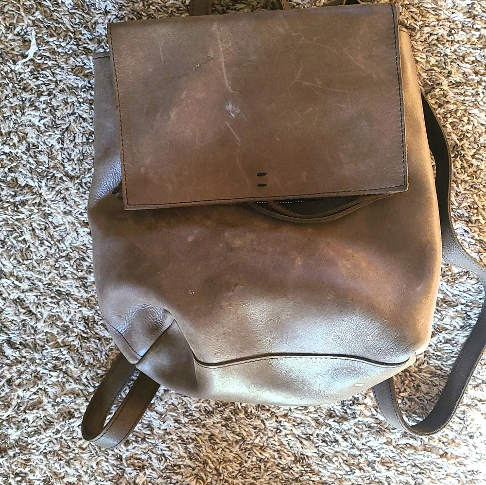 Raven + Lily Addis Taupe